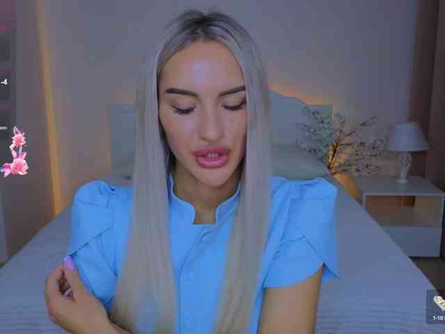 LeilaFlower webcam
