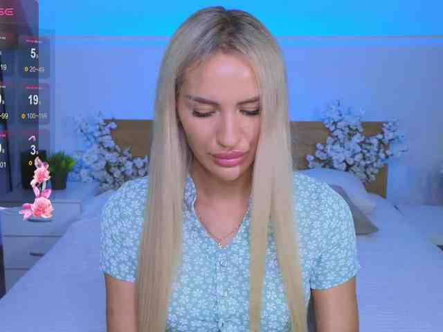 LeilaFlower webcam