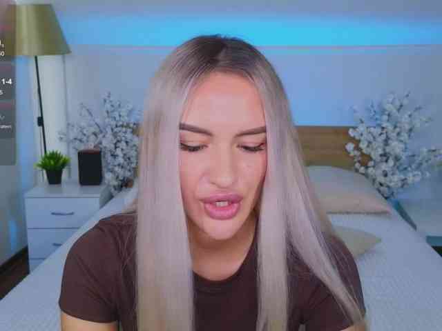 LeilaFlower webcam