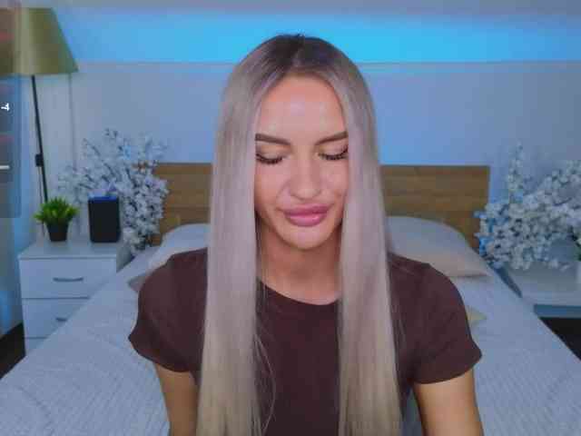 LeilaFlower webcam