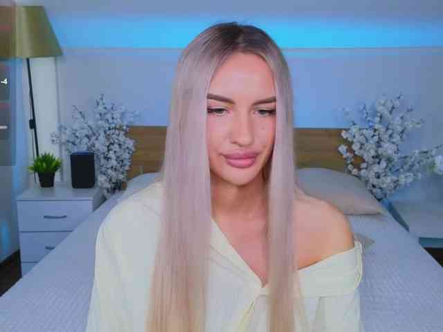 LeilaFlower webcam
