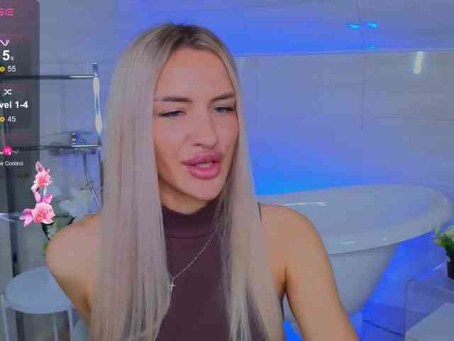 LeilaFlower webcam