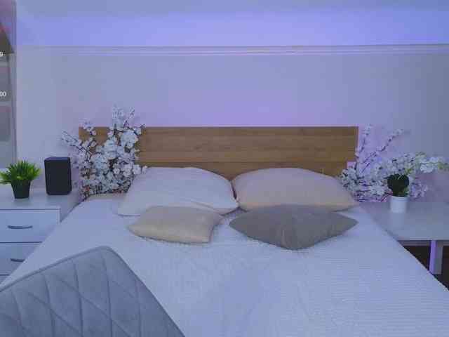 LeilaFlower webcam