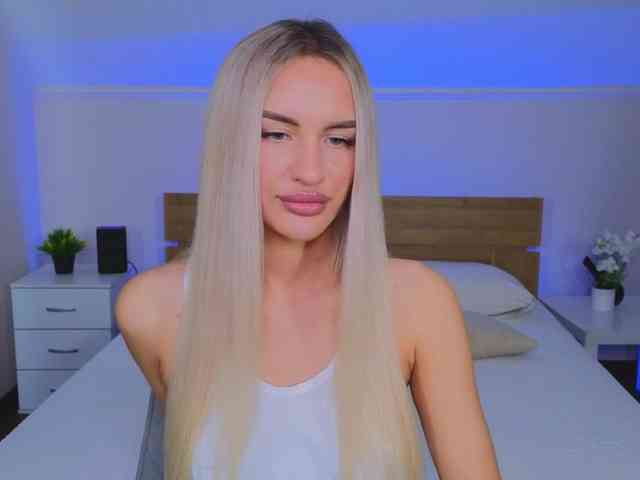 LeilaFlower webcam