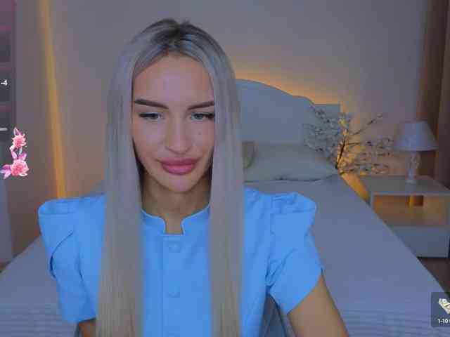LeilaFlower webcam