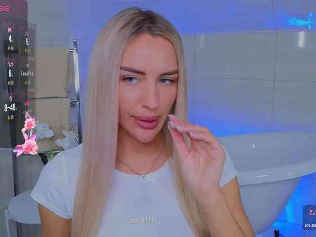 LeilaFlower webcam