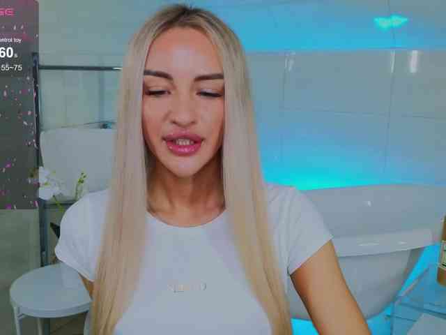 LeilaFlower webcam