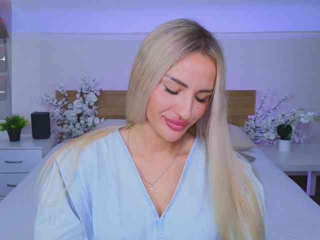 LeilaFlower webcam