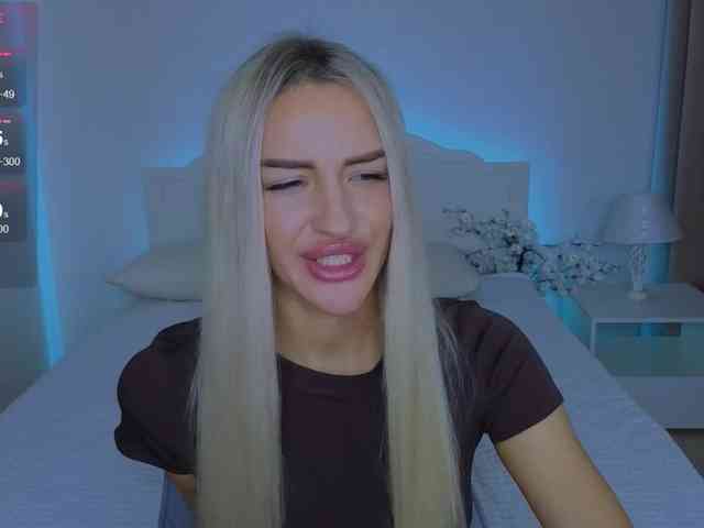 LeilaFlower webcam