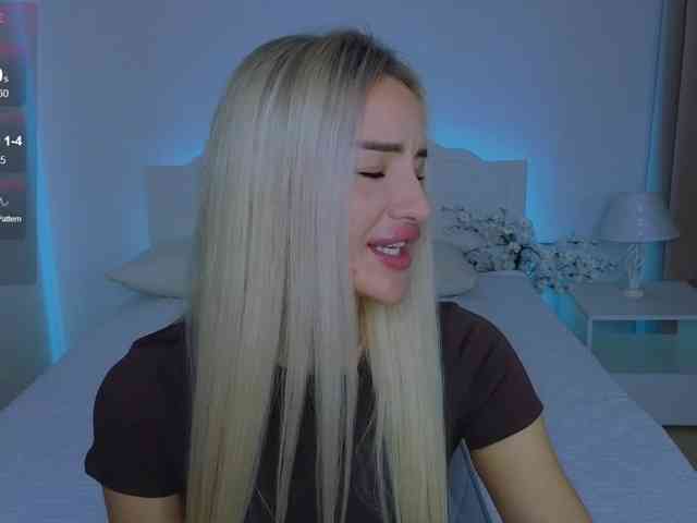 LeilaFlower webcam