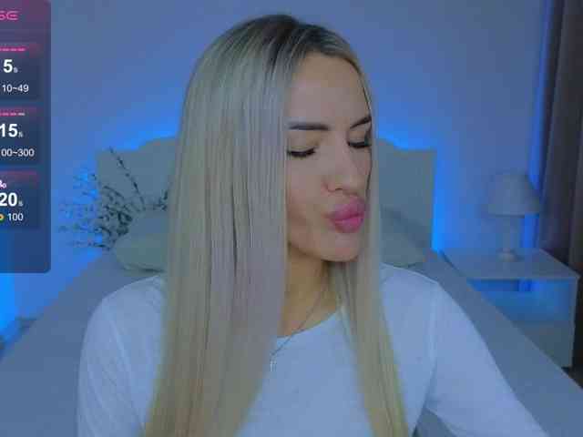 LeilaFlower webcam