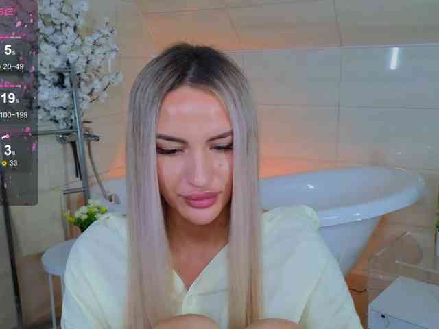 LeilaFlower webcam