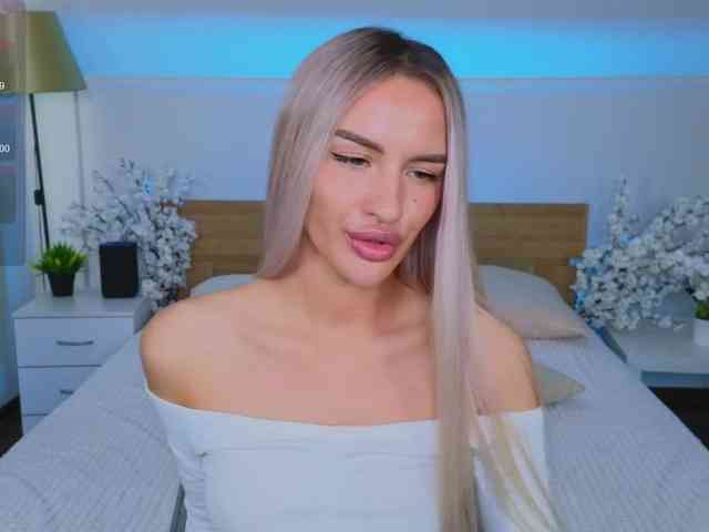 LeilaFlower webcam