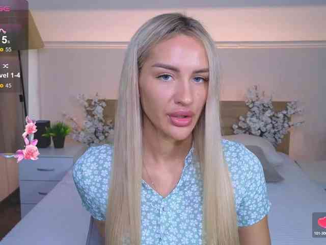 LeilaFlower webcam