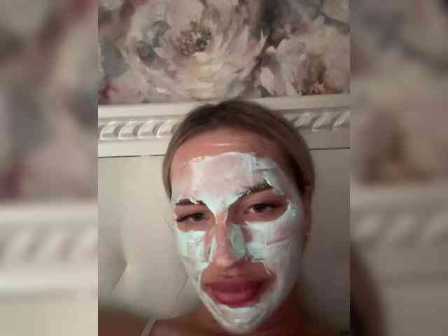 LeilaFlower webcam
