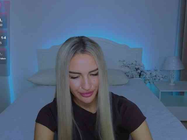 LeilaFlower webcam