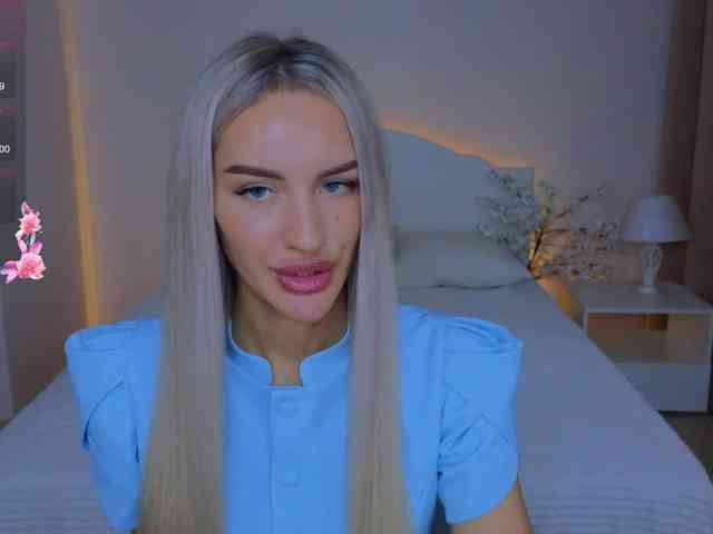 LeilaFlower webcam