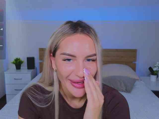 LeilaFlower Live Webcam on BongaCams