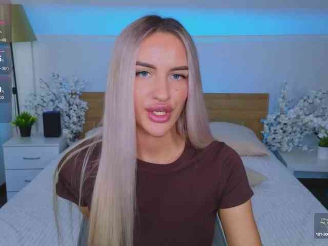 LeilaFlower webcam