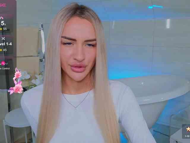LeilaFlower webcam