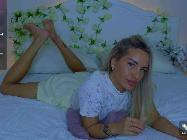 LeilaFlower webcam