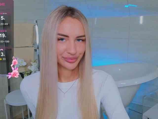 LeilaFlower webcam