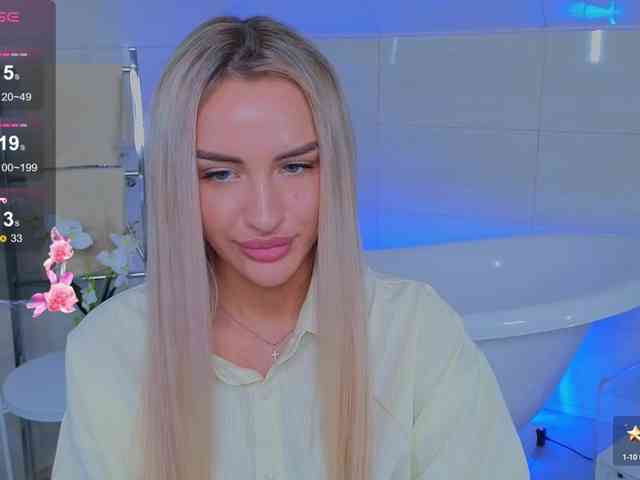 LeilaFlower webcam