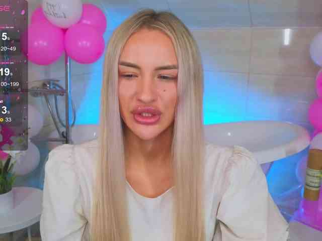 LeilaFlower webcam