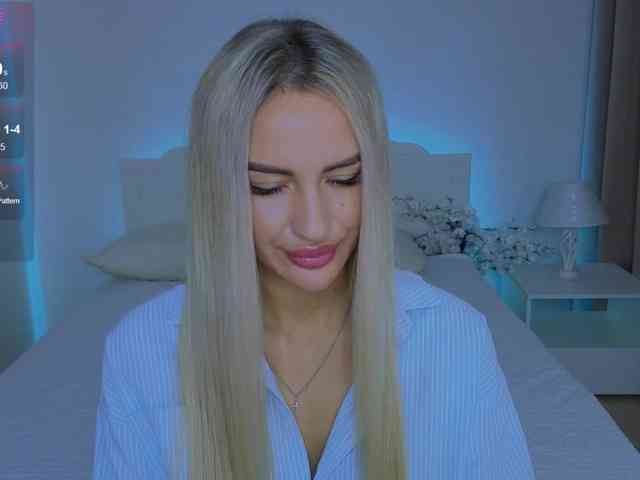 LeilaFlower webcam