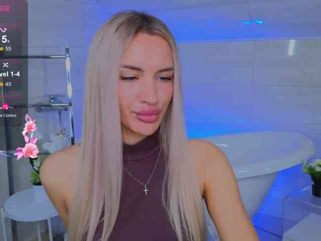 LeilaFlower webcam