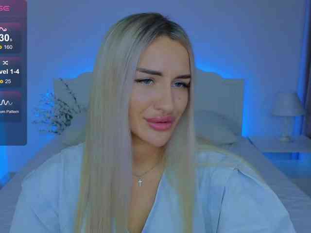 LeilaFlower webcam