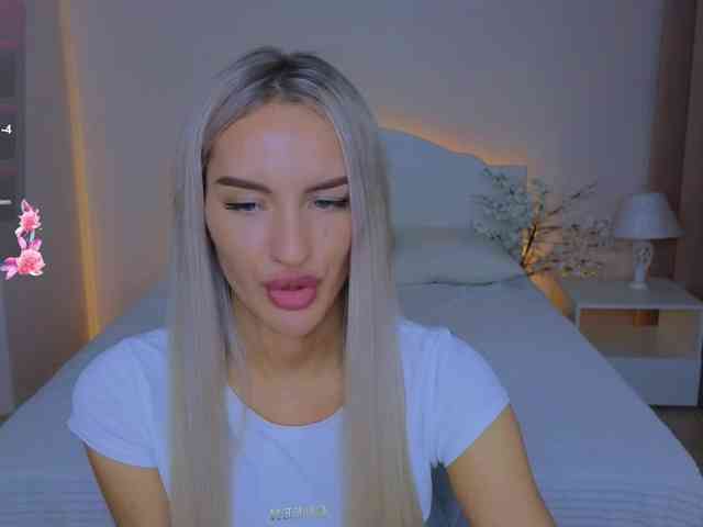 LeilaFlower webcam