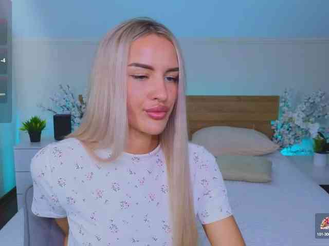 LeilaFlower webcam