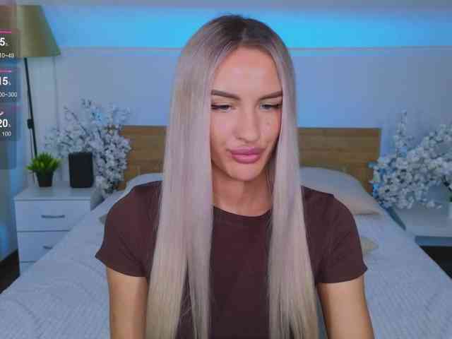 LeilaFlower webcam