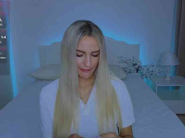 LeilaFlower webcam