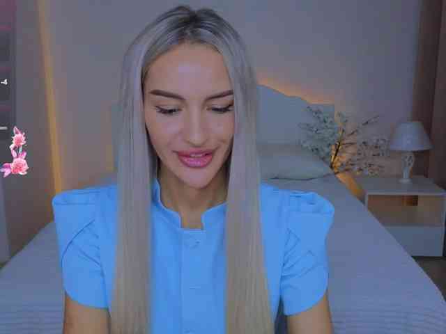 LeilaFlower webcam