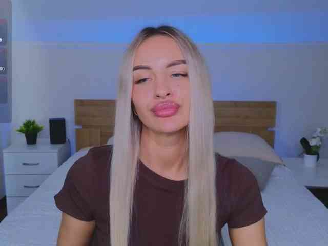 LeilaFlower webcam