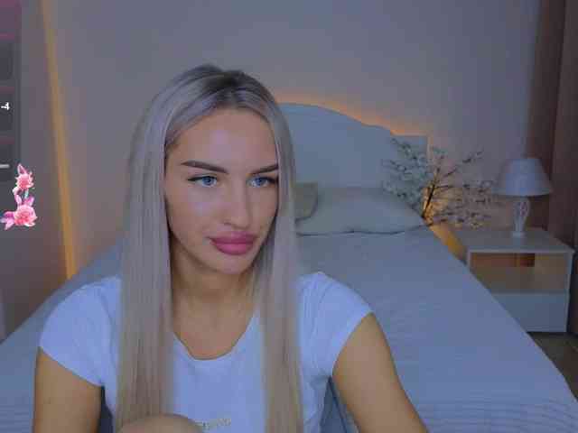 LeilaFlower webcam