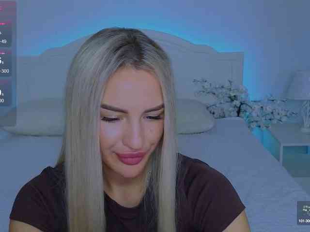 LeilaFlower webcam