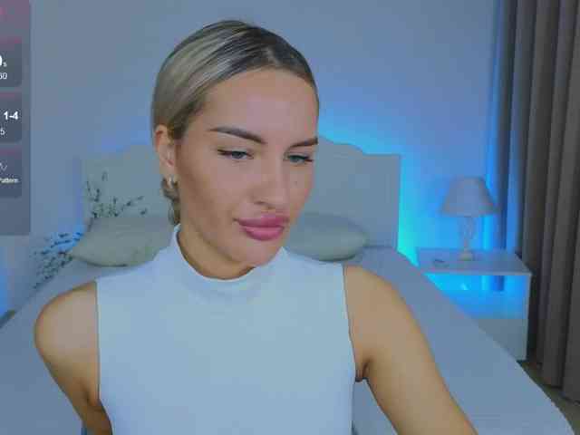 LeilaFlower webcam