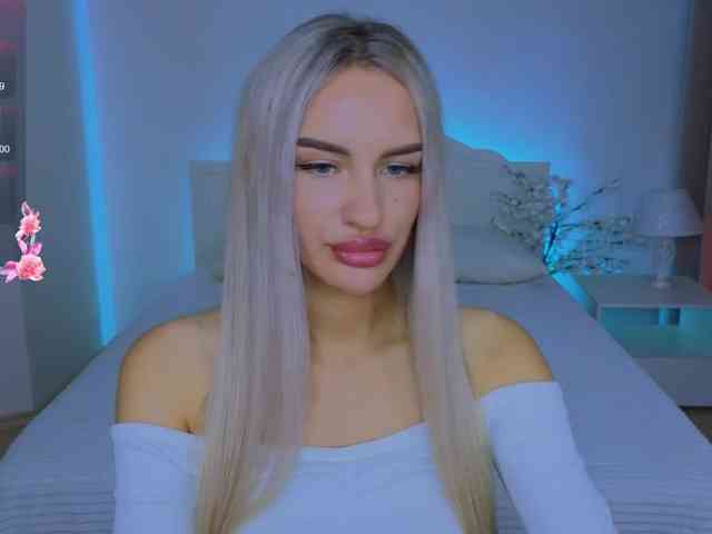 LeilaFlower webcam