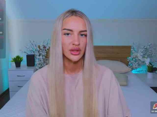 LeilaFlower webcam