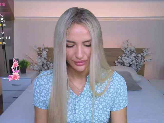 LeilaFlower webcam