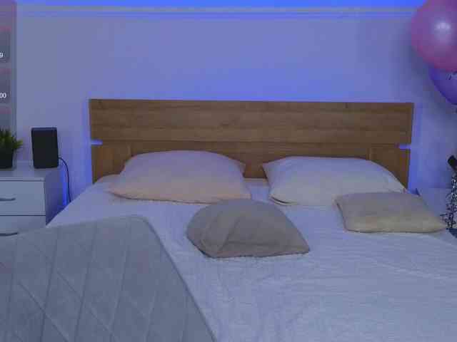 LeilaFlower webcam