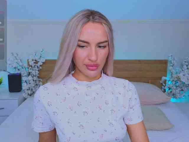 LeilaFlower webcam