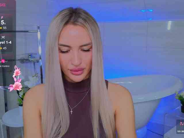 LeilaFlower webcam