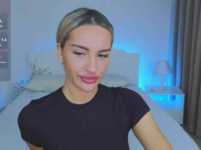 LeilaFlower webcam
