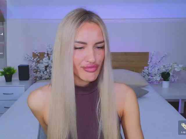 LeilaFlower webcam