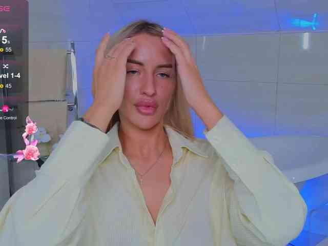 LeilaFlower webcam