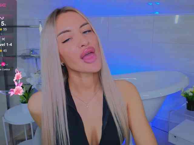 LeilaFlower webcam